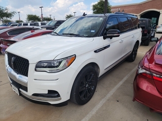 2023 Lincoln Navigator L
