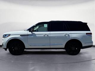 2024 Lincoln Navigator L