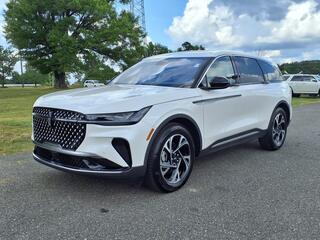 2025 Lincoln Nautilus Hybrid