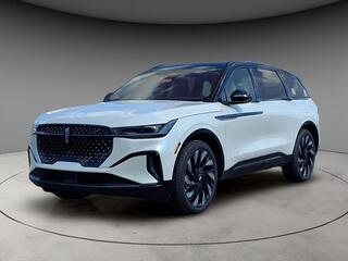 2025 Lincoln Nautilus Hybrid