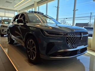 2025 Lincoln Nautilus Hybrid