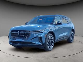 2025 Lincoln Nautilus Hybrid