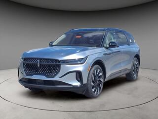 2025 Lincoln Nautilus Hybrid