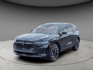 2025 Lincoln Nautilus Hybrid