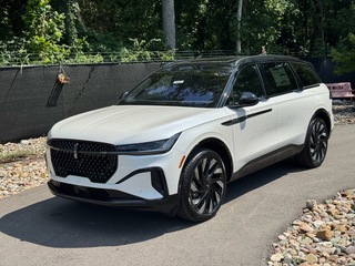 2025 Lincoln Nautilus Hybrid