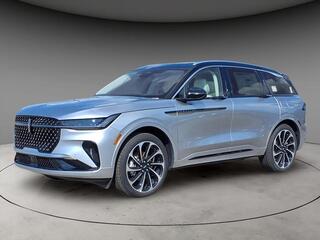 2025 Lincoln Nautilus Hybrid