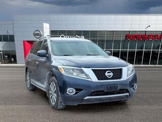 2013 Nissan Pathfinder for sale in Omaha NE