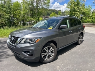 2020 Nissan Pathfinder