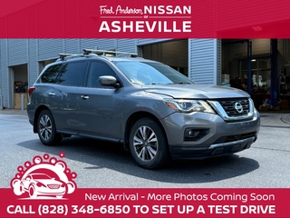 2017 Nissan Pathfinder