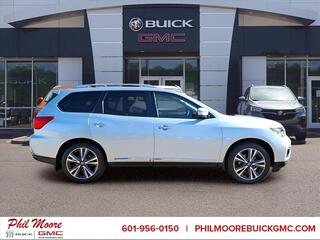 2018 Nissan Pathfinder
