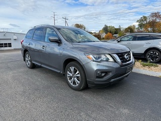 2018 Nissan Pathfinder for sale in Portsmouth NH