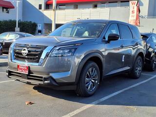2025 Nissan Pathfinder for sale in Van Nuys CA