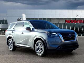 2025 Nissan Pathfinder for sale in Omaha NE