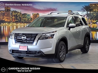 2025 Nissan Pathfinder for sale in Garden Grove CA