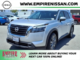 2024 Nissan Pathfinder for sale in Ontario CA