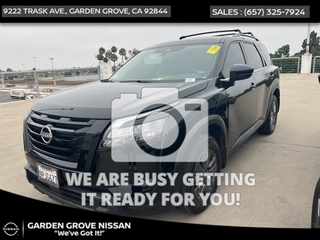 2024 Nissan Pathfinder for sale in Garden Grove CA