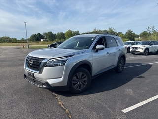 2022 Nissan Pathfinder for sale in Stratham NH