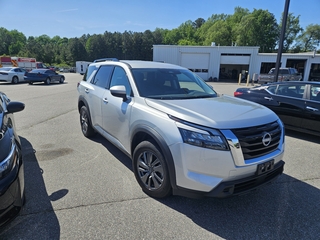 2025 Nissan Pathfinder