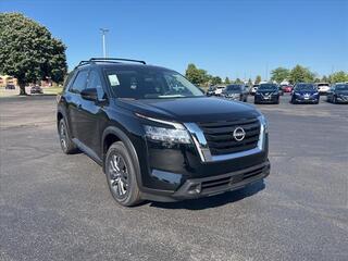 2022 Nissan Pathfinder for sale in Crystal Lake IL