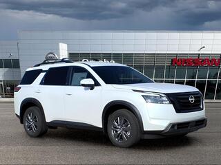 2025 Nissan Pathfinder for sale in Omaha NE