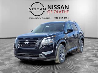 2025 Nissan Pathfinder for sale in Olathe KS