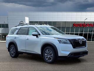 2025 Nissan Pathfinder for sale in Omaha NE