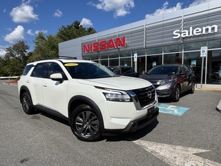 2022 Nissan Pathfinder