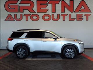2022 Nissan Pathfinder