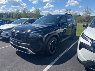 2023 Nissan Pathfinder for sale in Stratham NH