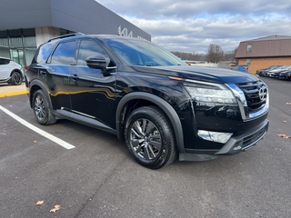 2022 Nissan Pathfinder