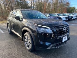 2025 Nissan Pathfinder for sale in Manchester NH