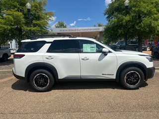 2025 Nissan Pathfinder