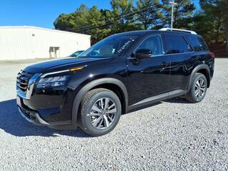 2025 Nissan Pathfinder for sale in Oxford MA