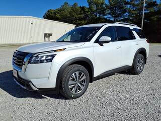 2025 Nissan Pathfinder for sale in Oxford MA