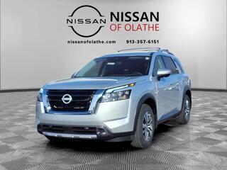 2025 Nissan Pathfinder for sale in Olathe KS