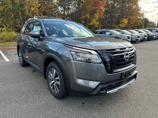 2025 Nissan Pathfinder for sale in Manchester NH