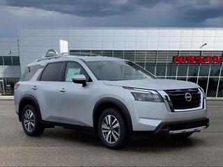2025 Nissan Pathfinder for sale in Omaha NE