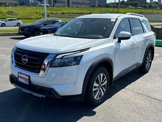 2025 Nissan Pathfinder for sale in Waukee IA
