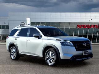 2023 Nissan Pathfinder for sale in Omaha NE
