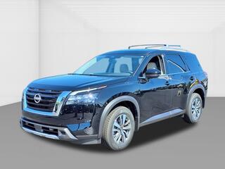 2025 Nissan Pathfinder for sale in Elkhart IN