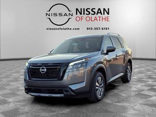 2025 Nissan Pathfinder for sale in Olathe KS