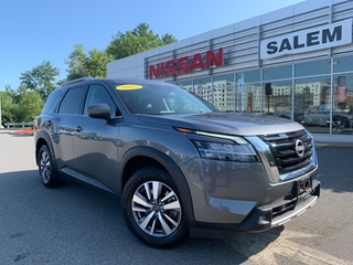 2022 Nissan Pathfinder
