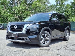 2023 Nissan Pathfinder for sale in Stoneham MA
