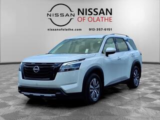 2024 Nissan Pathfinder for sale in Olathe KS