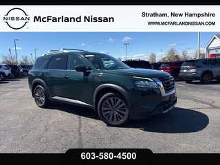 2023 Nissan Pathfinder for sale in Stratham NH