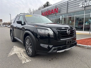 2023 Nissan Pathfinder for sale in Salem NH