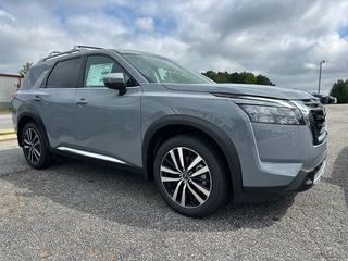 2025 Nissan Pathfinder for sale in Independence MO