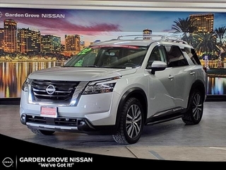 2022 Nissan Pathfinder for sale in Garden Grove CA