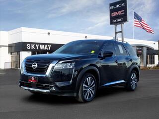 2022 Nissan Pathfinder for sale in Council Bluffs IA