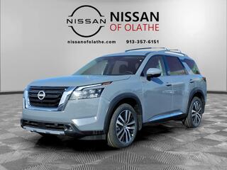 2025 Nissan Pathfinder for sale in Olathe KS